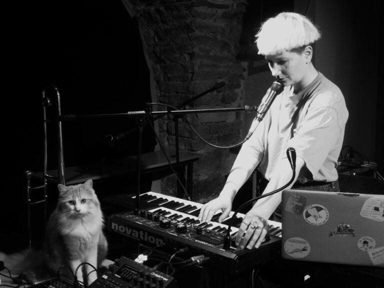 lucie-ThomasMeyer <span></span>